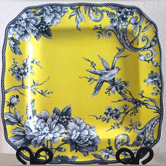 222 FIFTH ADELAIDE YELLOW SQUARE DINNER PLATE 11 INCH NEW BIRD - Picture 3 of 5
